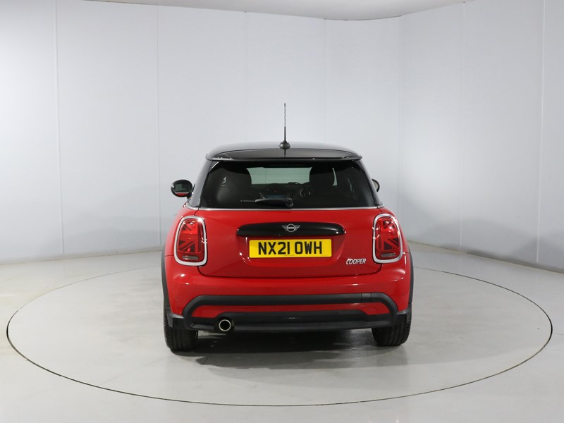 2021 (21) MINI HATCHBACK 1.5 Cooper Exclusive 3dr 5704712