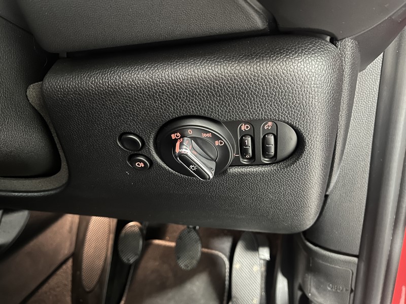 2021 (21) MINI HATCHBACK 1.5 Cooper Exclusive 3dr 5704717