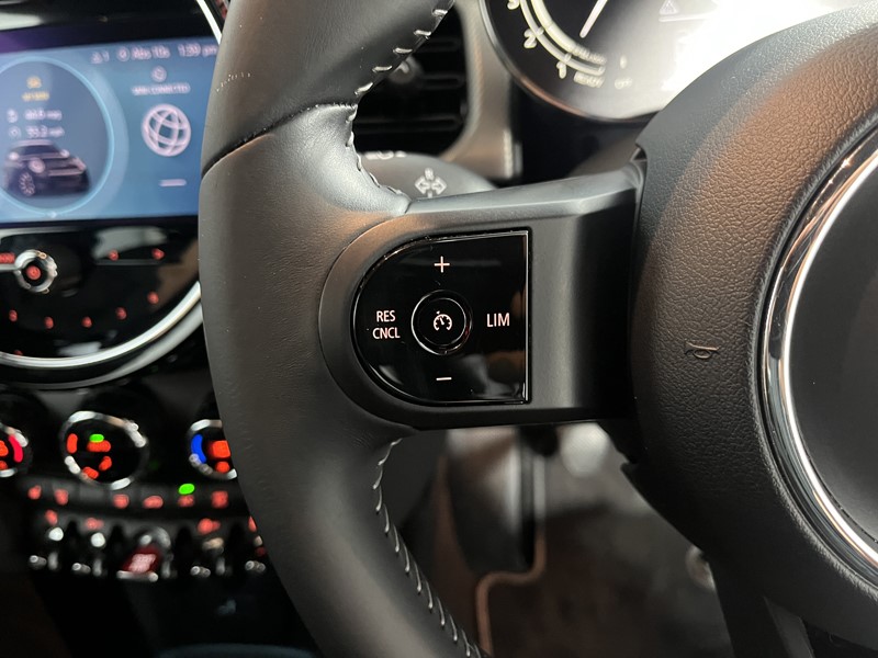 2021 (21) MINI HATCHBACK 1.5 Cooper Exclusive 3dr 5704719