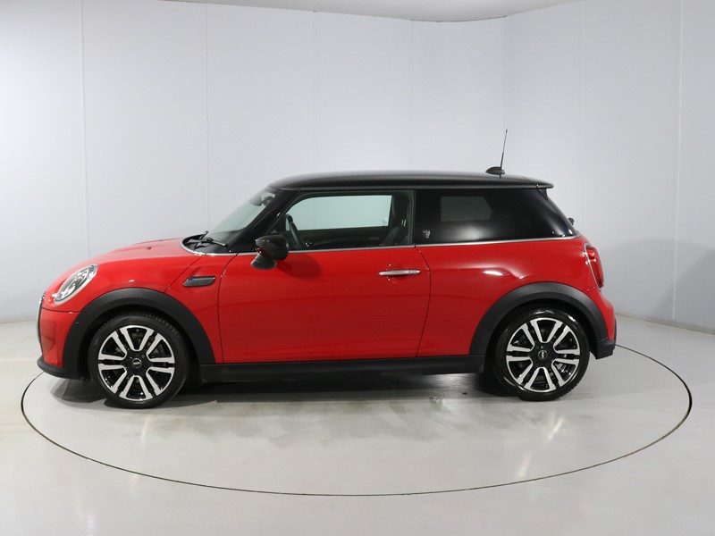 2021 (21) MINI HATCHBACK 1.5 Cooper Exclusive 3dr 5704739