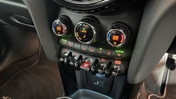 2021 (21) MINI HATCHBACK 1.5 Cooper Exclusive 3dr 5704726