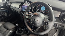 2021 (21) MINI HATCHBACK 1.5 Cooper Exclusive 3dr 5704703