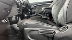 2021 (21) MINI HATCHBACK 1.5 Cooper Exclusive 3dr 5704730