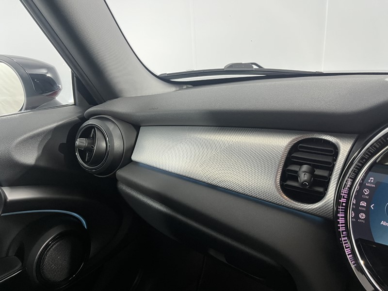 2021 (21) MINI HATCHBACK 1.5 Cooper Exclusive 3dr 5704722