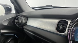 2021 (21) MINI HATCHBACK 1.5 Cooper Exclusive 3dr 5704722