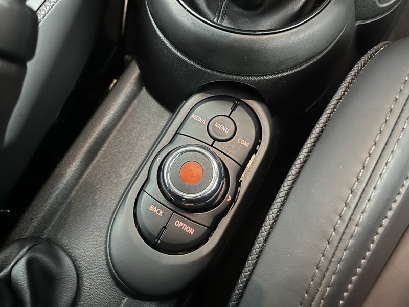 2021 (21) MINI HATCHBACK 1.5 Cooper Exclusive 3dr 5704728