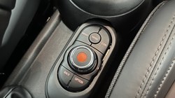 2021 (21) MINI HATCHBACK 1.5 Cooper Exclusive 3dr 5704728