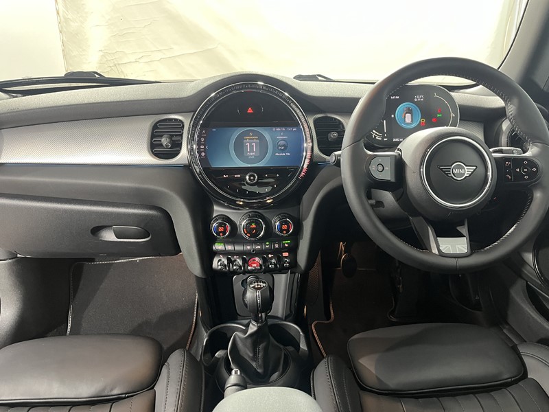 2021 (21) MINI HATCHBACK 1.5 Cooper Exclusive 3dr 5704701