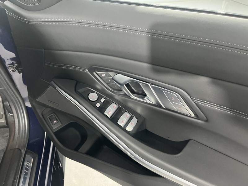 2023 (73) BMW M3 xDrive Competition M 5dr Step Auto 5718319