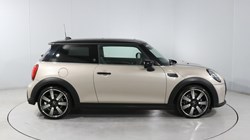 2023 (72) MINI HATCHBACK 1.5 Cooper Exclusive 3dr Auto 5722581