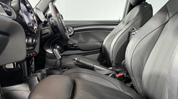 2023 (72) MINI HATCHBACK 1.5 Cooper Exclusive 3dr Auto 5722616