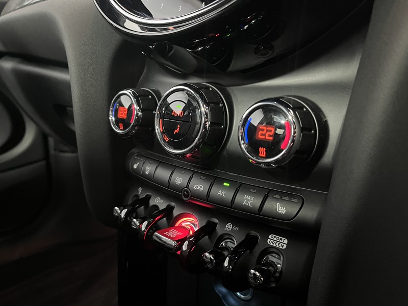 2023 (72) MINI HATCHBACK 1.5 Cooper Exclusive 3dr Auto 5722611