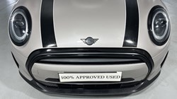 2023 (72) MINI HATCHBACK 1.5 Cooper Exclusive 3dr Auto 5722619