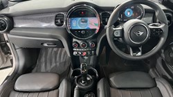 2023 (72) MINI HATCHBACK 1.5 Cooper Exclusive 3dr Auto 5722582