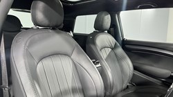 2023 (72) MINI HATCHBACK 1.5 Cooper Exclusive 3dr Auto 5722589