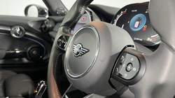 2023 (72) MINI HATCHBACK 1.5 Cooper Exclusive 3dr Auto 5722602
