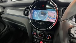 2023 (72) MINI HATCHBACK 1.5 Cooper Exclusive 3dr Auto 5722586