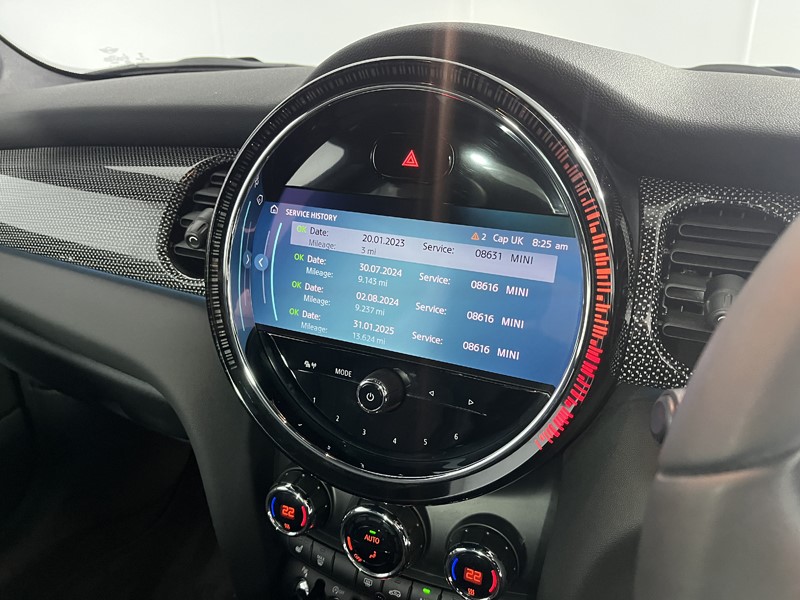 2023 (72) MINI HATCHBACK 1.5 Cooper Exclusive 3dr Auto 5722610