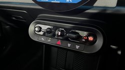 2024 (24) MINI COOPER 1.5 C Exclusive 3dr Auto 5719061