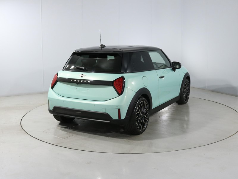 2024 (24) MINI COOPER 1.5 C Exclusive 3dr Auto 5719094