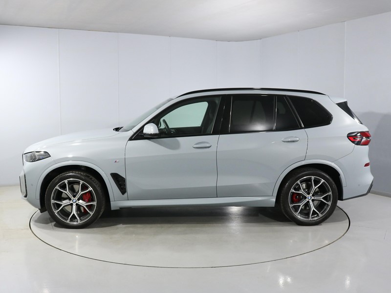 2023 (73) BMW X5 xDrive30d MHT M Sport 5dr Auto 5714369