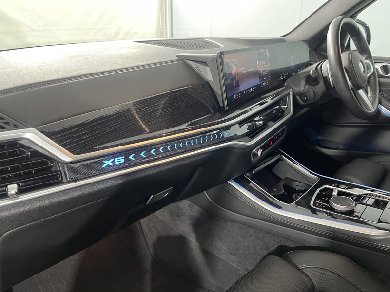 2023 (73) BMW X5 xDrive30d MHT M Sport 5dr Auto 5714324