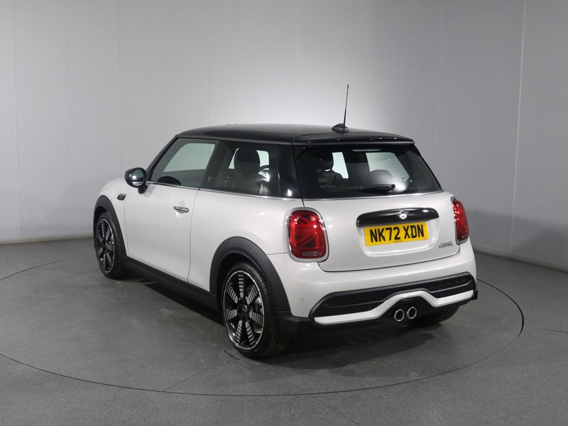 2022 (72) MINI HATCHBACK 2.0 Cooper S Exclusive Premium 3dr Auto 5727991