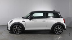 2022 (72) MINI HATCHBACK 2.0 Cooper S Exclusive Premium 3dr Auto 5728034