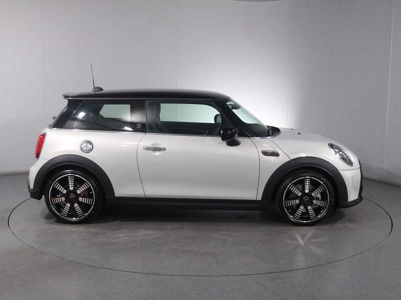 2022 (72) MINI HATCHBACK 2.0 Cooper S Exclusive Premium 3dr Auto 5727992