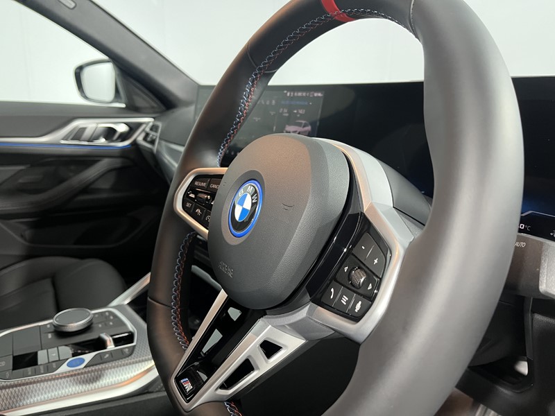 2025 (75) BMW I4 440kW M60 83.9kWh 5dr Auto 5712108