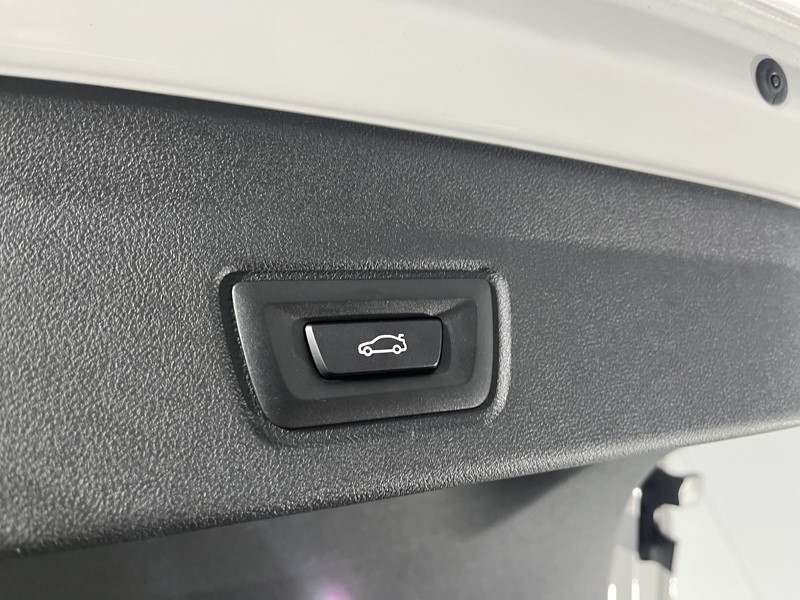 2025 (75) BMW I4 440kW M60 83.9kWh 5dr Auto 5712136