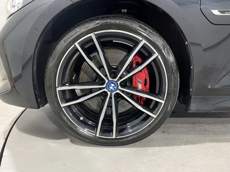 2022 (72) BMW 3 SERIES 330e xDrive M Sport 5dr Step Auto 5722638