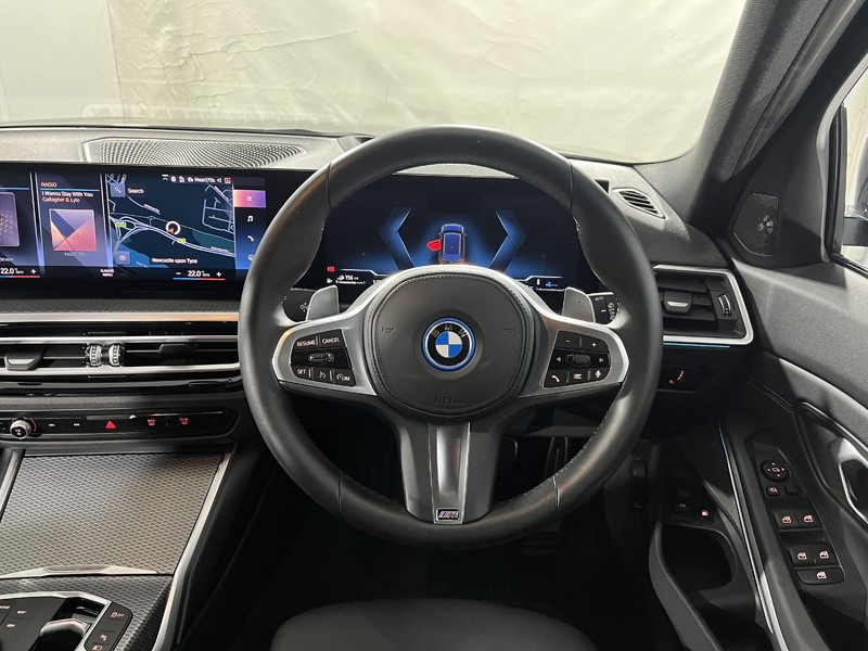 2022 (72) BMW 3 SERIES 330e xDrive M Sport 5dr Step Auto 5722630