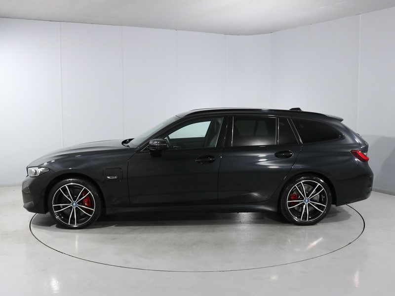 2022 (72) BMW 3 SERIES 330e xDrive M Sport 5dr Step Auto 5722677