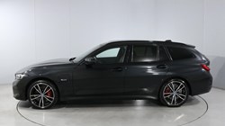 2022 (72) BMW 3 SERIES 330e xDrive M Sport 5dr Step Auto 5722677