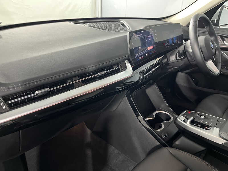 2024 (24) BMW X1 sDrive 20i MHT xLine 5dr Step Auto 5727213