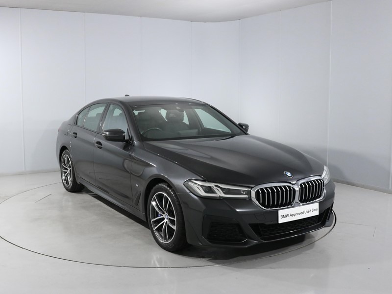 2021 (21) BMW 5 SERIES 530e xDrive M Sport 4dr Auto