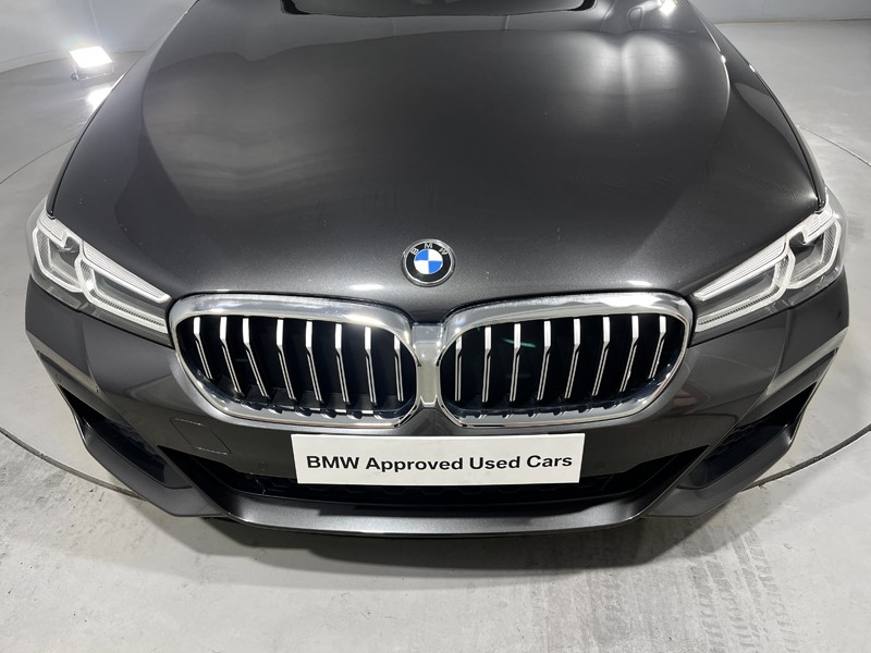 2021 (21) BMW 5 SERIES 530e xDrive M Sport 4dr Auto 5722417
