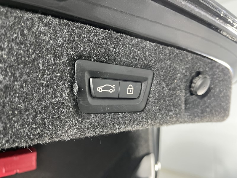 2021 (21) BMW 5 SERIES 530e xDrive M Sport 4dr Auto 5722423