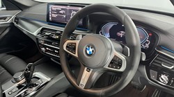 2021 (21) BMW 5 SERIES 530e xDrive M Sport 4dr Auto 5722379