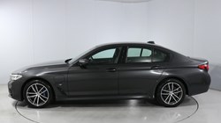 2021 (21) BMW 5 SERIES 530e xDrive M Sport 4dr Auto 5722426