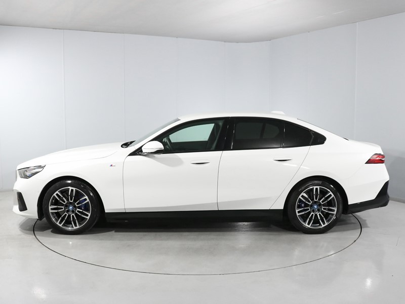 2023 (73) BMW I5 250kW eDrive40 M Sport 84kWh 4dr Auto 5722977