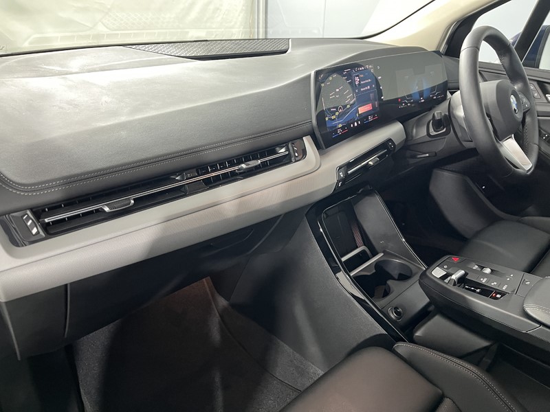 2025 (75) BMW 2 SERIES 220i MHT Sport 5dr DCT 5727882