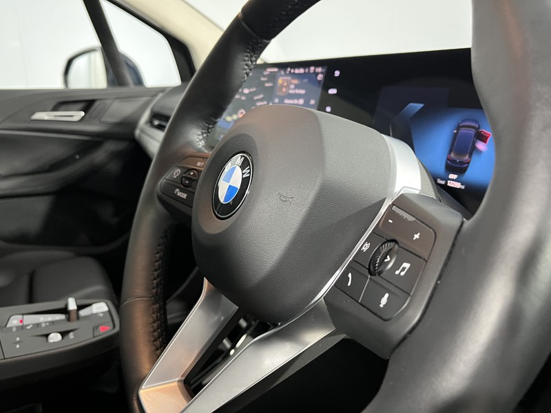 2025 (75) BMW 2 SERIES 220i MHT Sport 5dr DCT 5727896