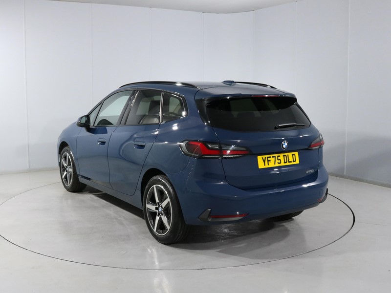 2025 (75) BMW 2 SERIES 220i MHT Sport 5dr DCT