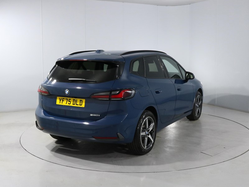 2025 (75) BMW 2 SERIES 220i MHT Sport 5dr DCT 5727922