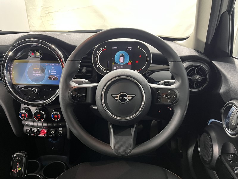 2023 (73) MINI HATCHBACK 1.5 Cooper Classic Premium 5dr Auto 5731972