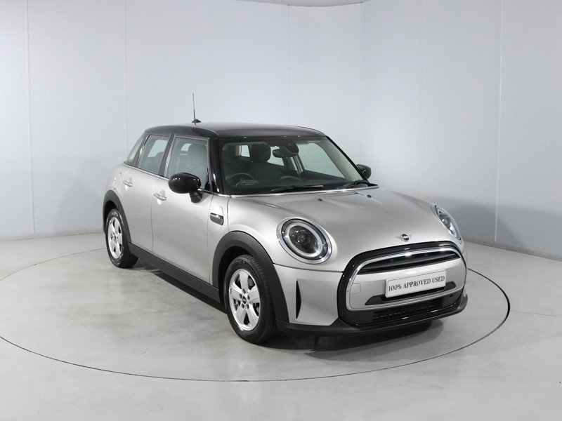 2023 (73) MINI HATCHBACK 1.5 Cooper Classic Premium 5dr Auto