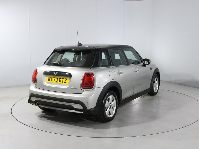 2023 (73) MINI HATCHBACK 1.5 Cooper Classic Premium 5dr Auto 5732010