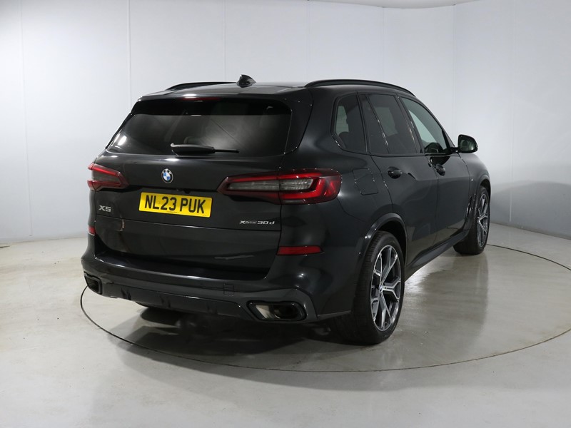 2023 (23) BMW X5 xDrive30d MHT M Sport 5dr Auto 5724128